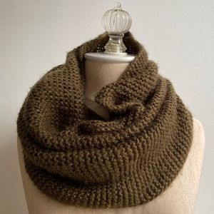 H&M Olive Infinity Scarf